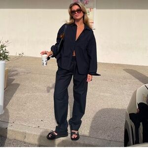 Djerf Avenue Breezy pants in black